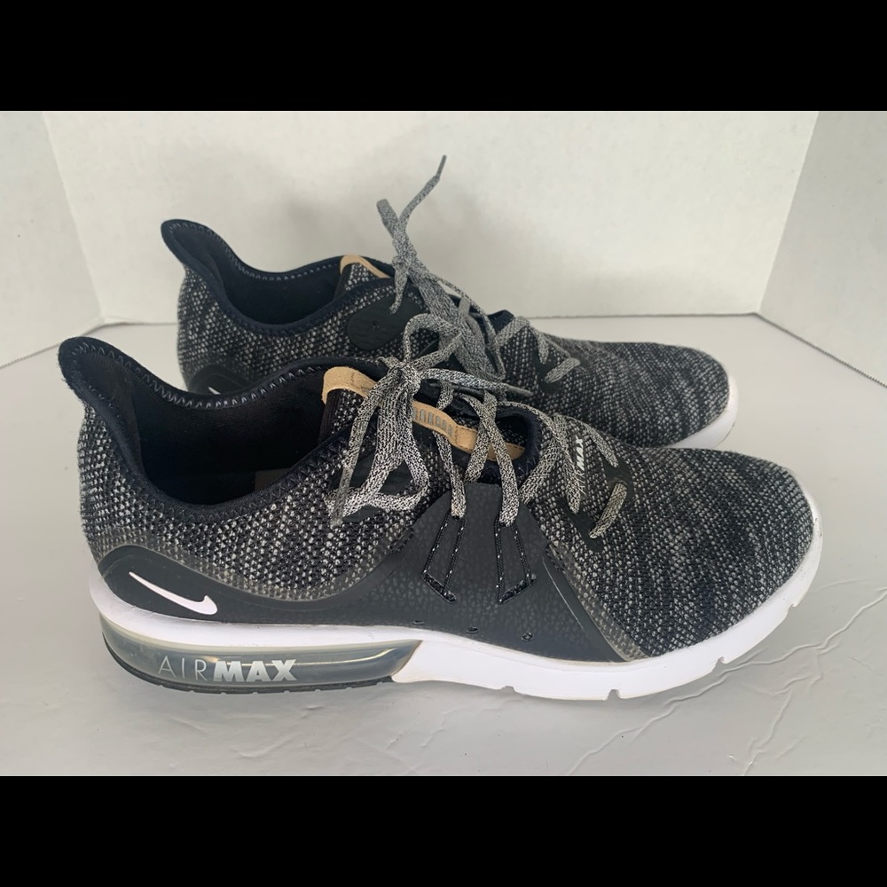 Men’s Nike Air Max size 10.5c gray